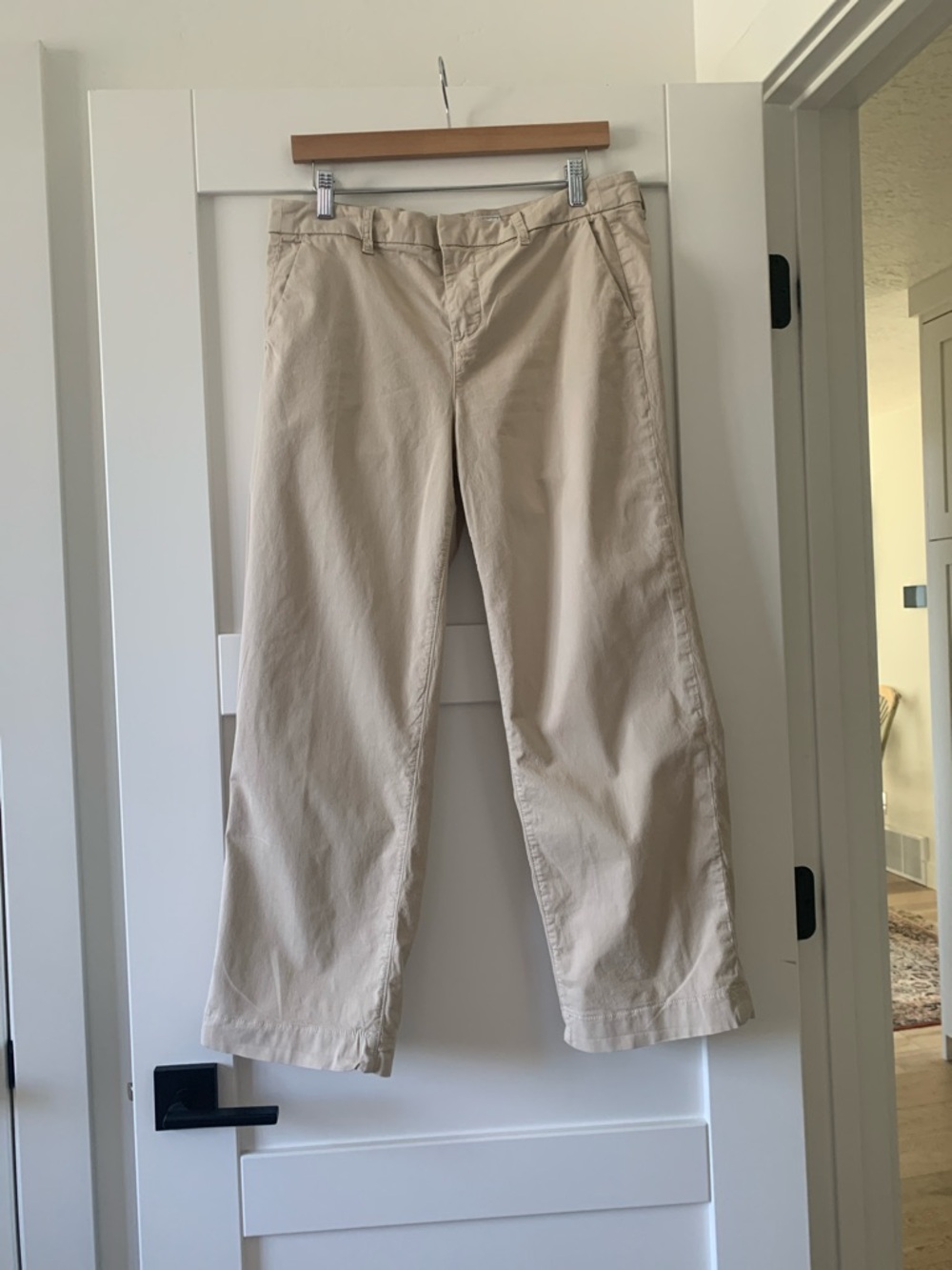 Frank & Eileen Westport Straight Khaki Pants  NWOT